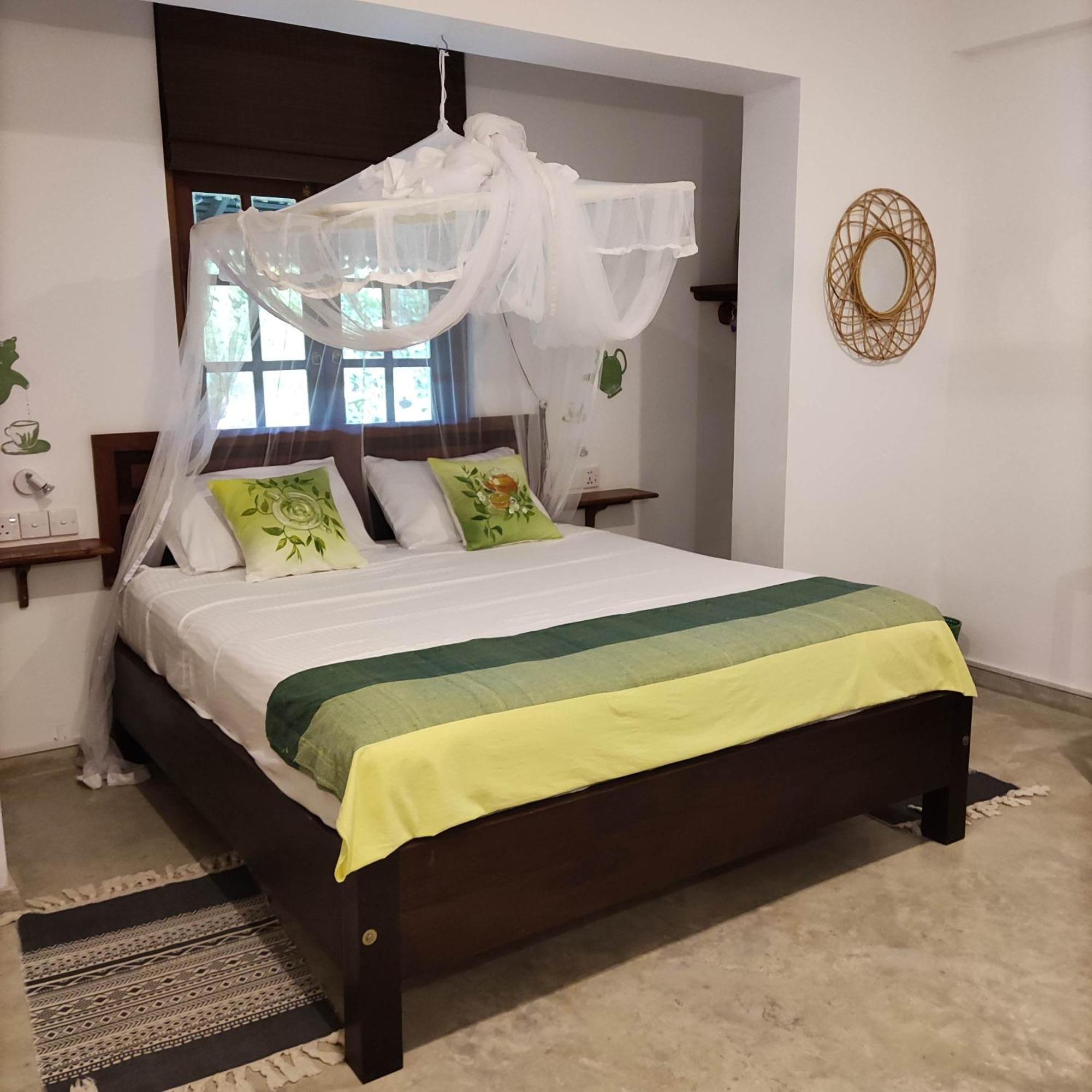 Villa Lyvie Ayurvedic Hotel タンガラ エクステリア 写真