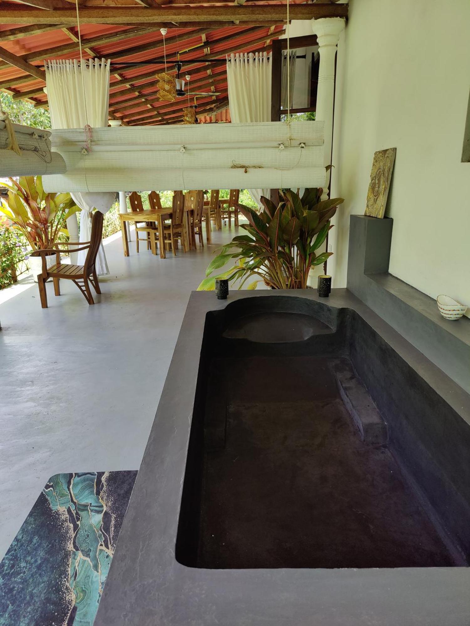 Villa Lyvie Ayurvedic Hotel タンガラ エクステリア 写真