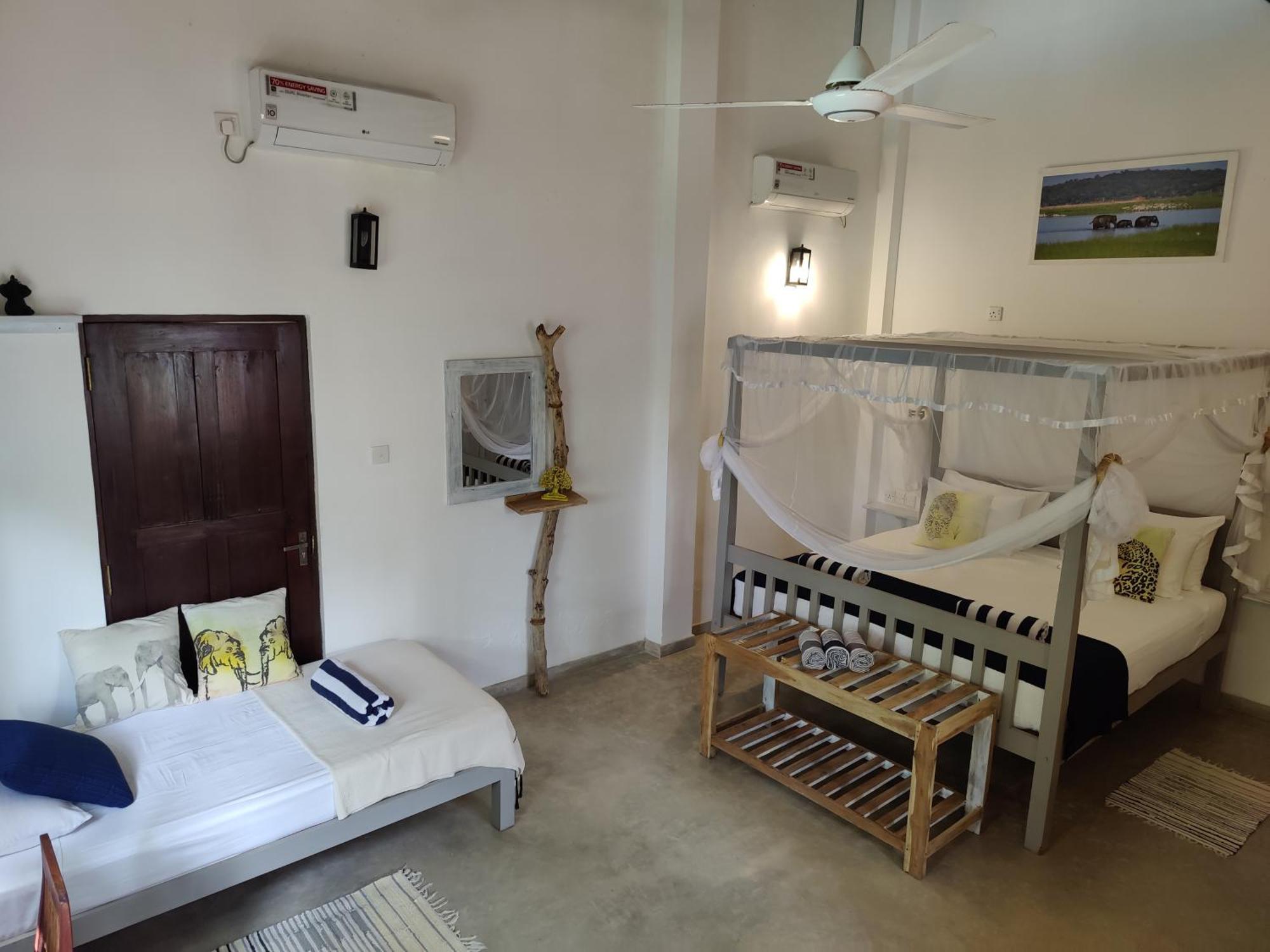 Villa Lyvie Ayurvedic Hotel タンガラ エクステリア 写真