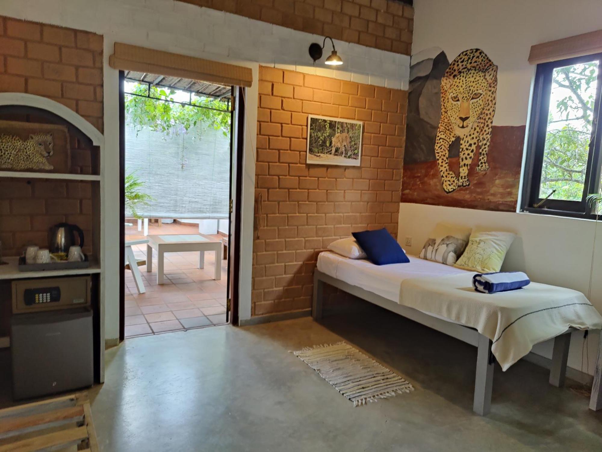 Villa Lyvie Ayurvedic Hotel タンガラ エクステリア 写真